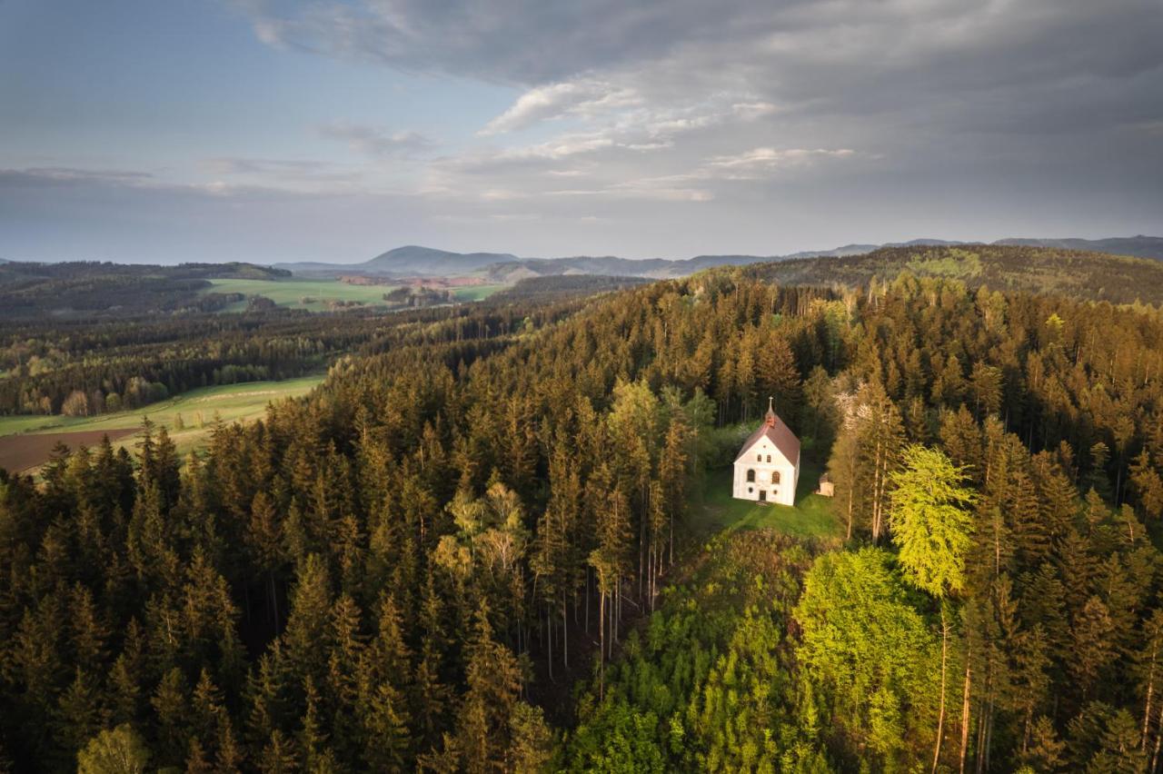 Agroturystyka Zielna 16. Krzeszow  Luaran gambar