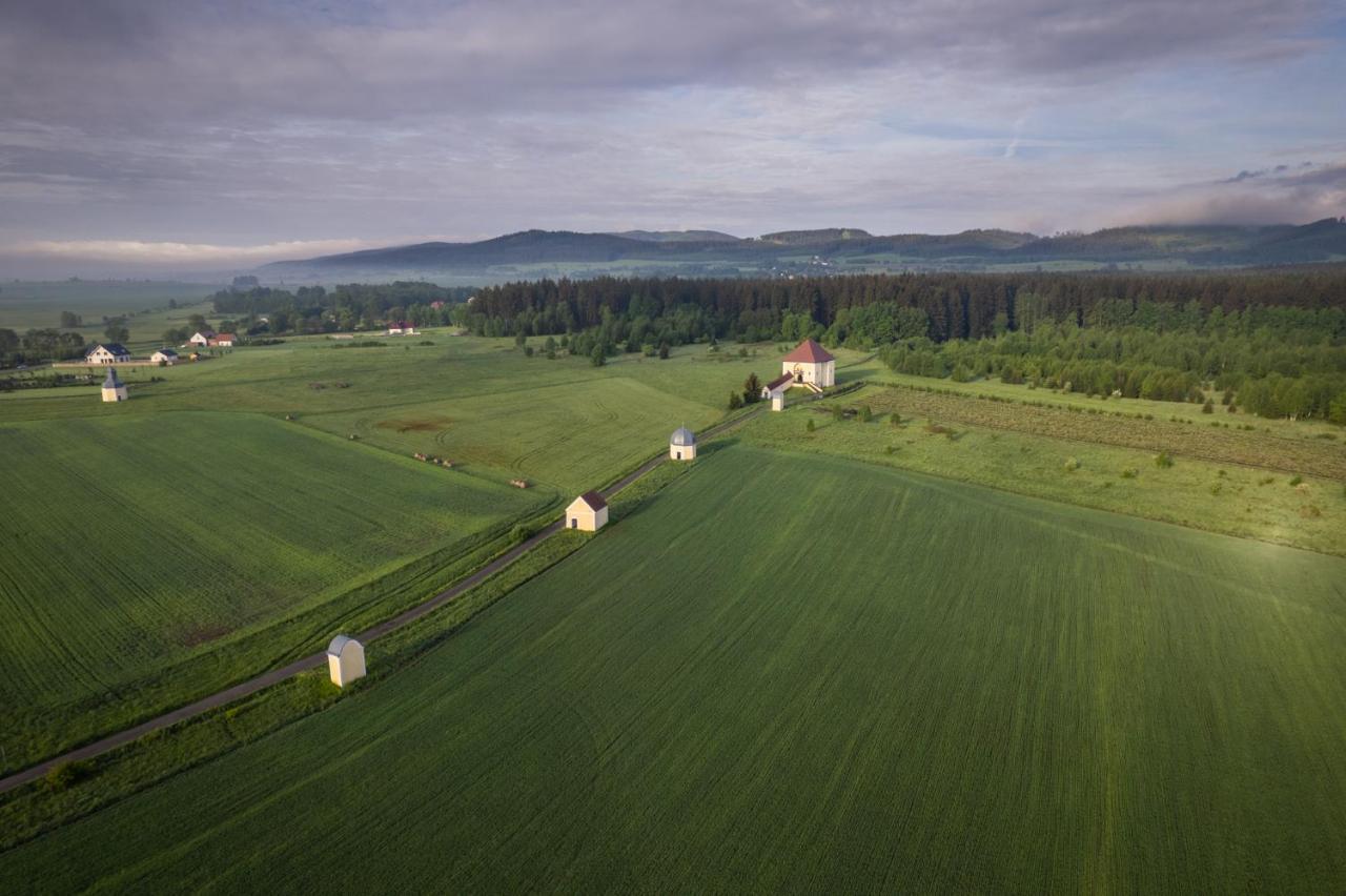 Agroturystyka Zielna 16. Krzeszow  Luaran gambar