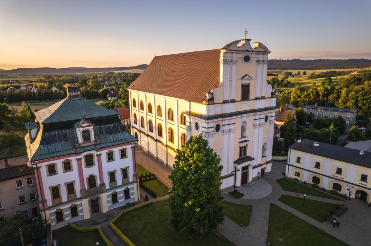 Agroturystyka Zielna 16. Krzeszow  Luaran gambar